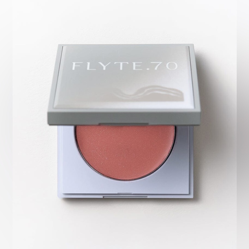 FLYTE.70 HazyCheek.Crème - Tenderness